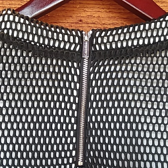 Calvin Klein top - Picture 3 of 4